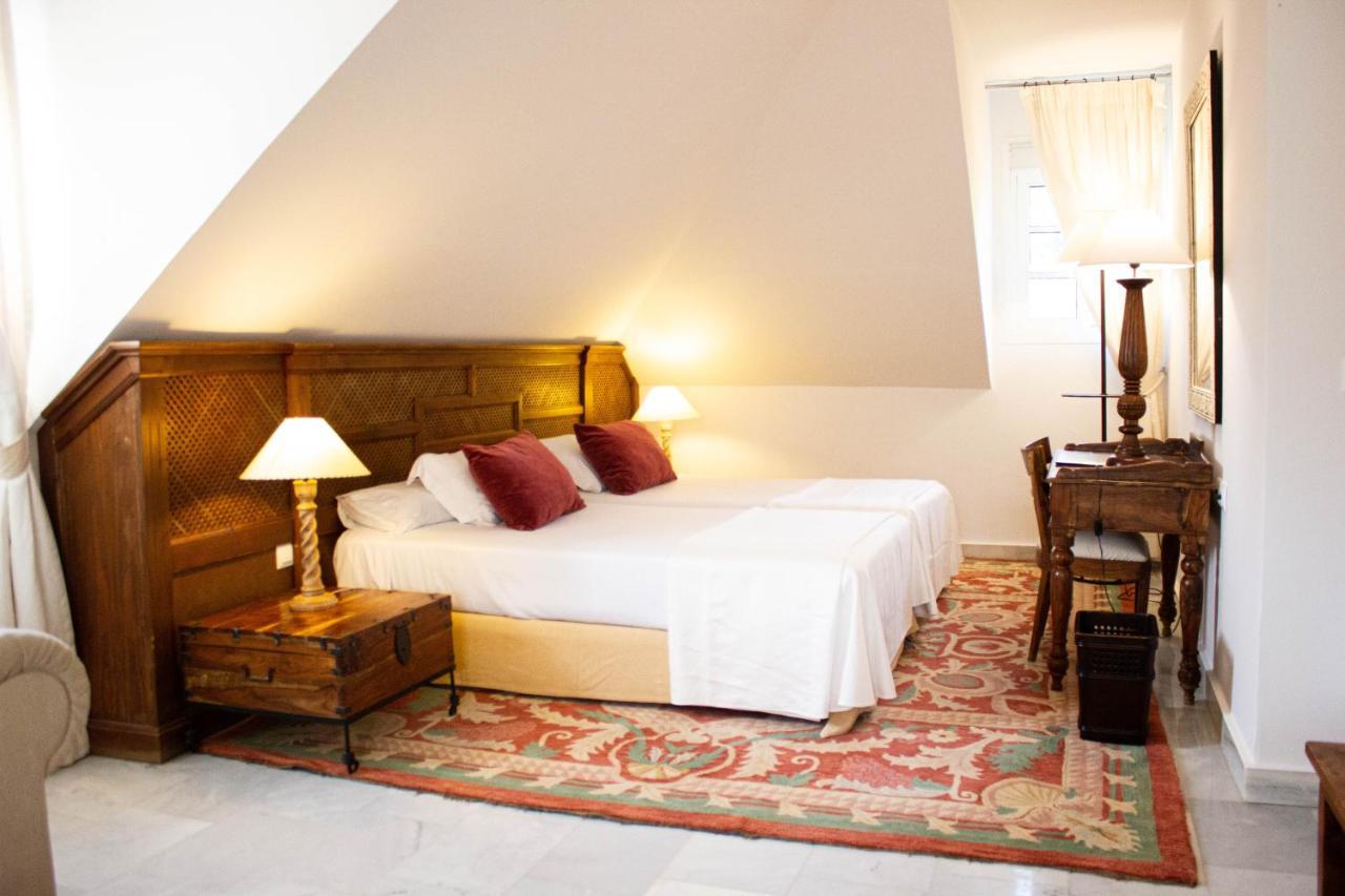 Hotel Hacienda Montenmedio 4*