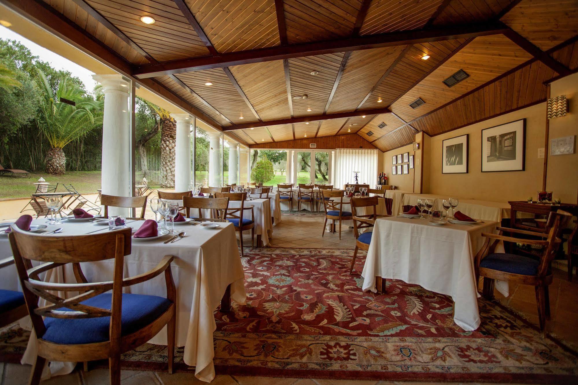 Hotel Hacienda Montenmedio 4*
